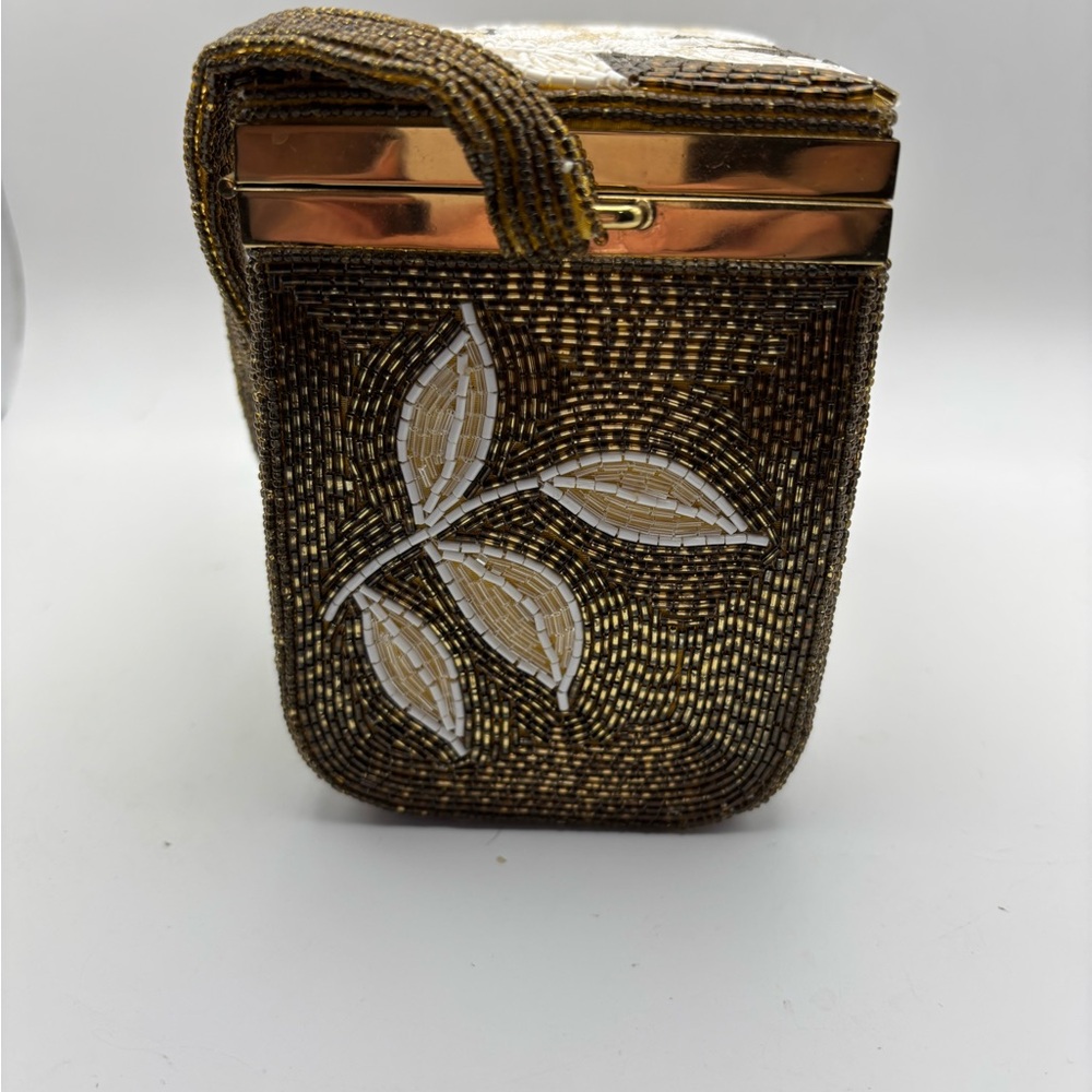 Vintage Japan Work Beaded Gold and White Floral Beaded Clutch/Box - Picture 13 of 13